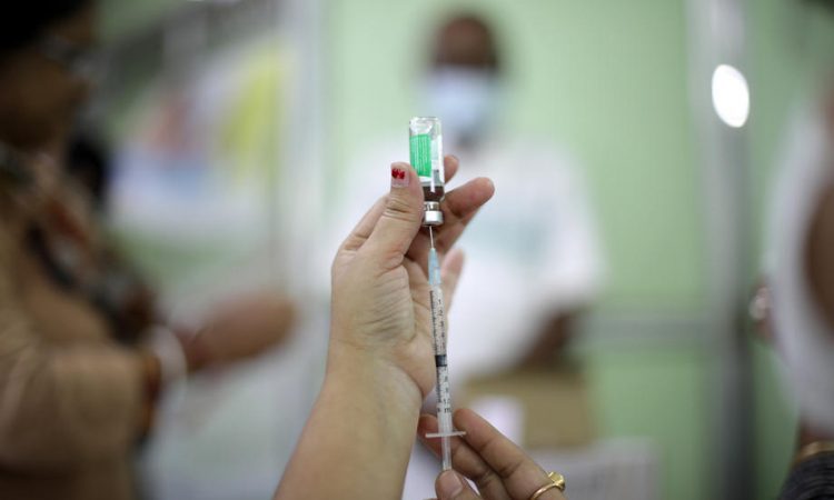 V Kranju dnevi množičnega cepljenja proti gripi in covidu-19