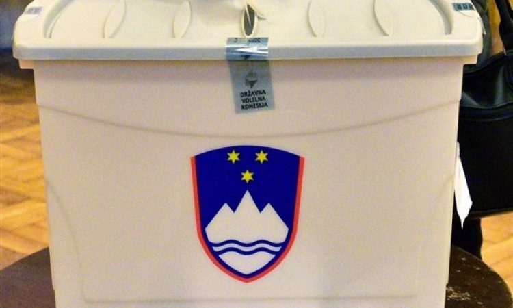 Predsedniška kandidata lahko volivce nagovarjata le še danes