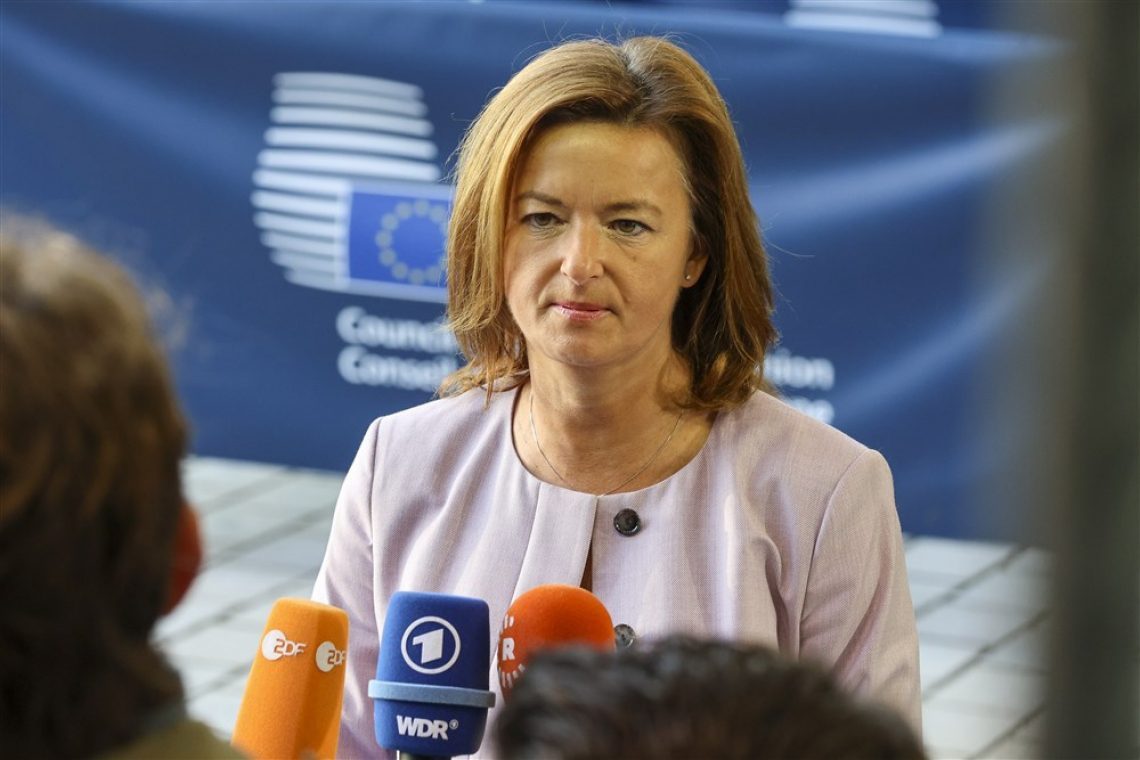 Fajon: Države Zahodnega Balkana potrebujejo pozitivna sporočila