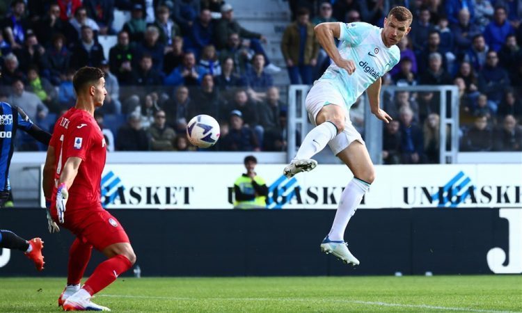 Gola Džeka pomagala Interju do zmage v Bergamu, Milano slavil na San Siru
