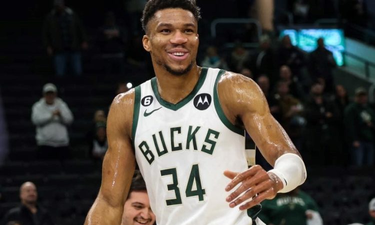 Antetokounmpo s 50 točkami popeljal Milwaukee do zmage