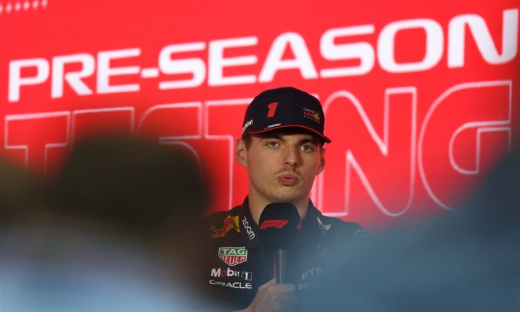 Verstappen lovi tretji naslov, Hamilton upa na boljšo sezono