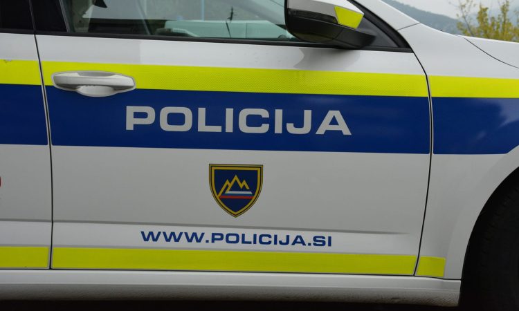 V Sloveniji in BiH več hišnih preiskav zaradi sumov zlorabe položaja in pranja denarja 