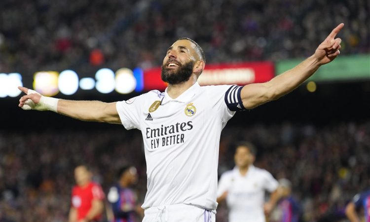 Real z Benzemajevim hat-trickom izločil Barcelono