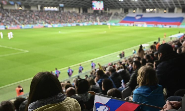 Slovenske nogometašice neodločeno v Belgiji 