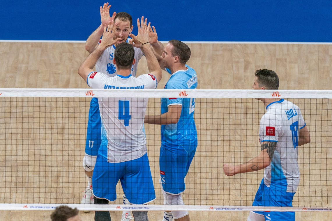 Slovenski odbojkarji prepričljivo brez izgubljenega niza boljši od Kanade
