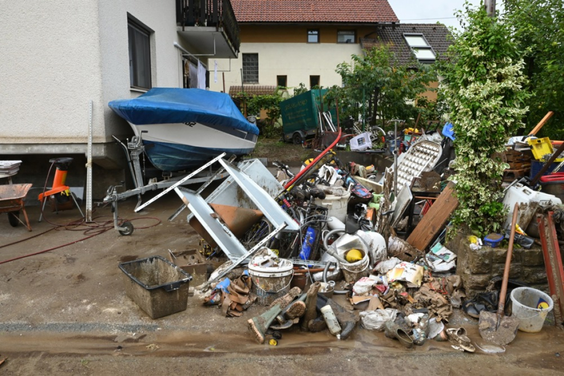 Slovenska Karitas žrtvam poplav doslej razdelila štiri milijone evrov zbrane pomoči 