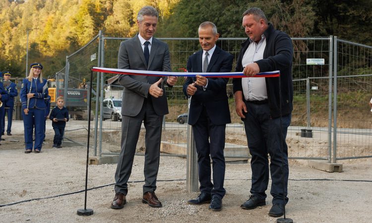 Na Prevaljah slovesno ob rekordno hitri izgradnji vodovoda