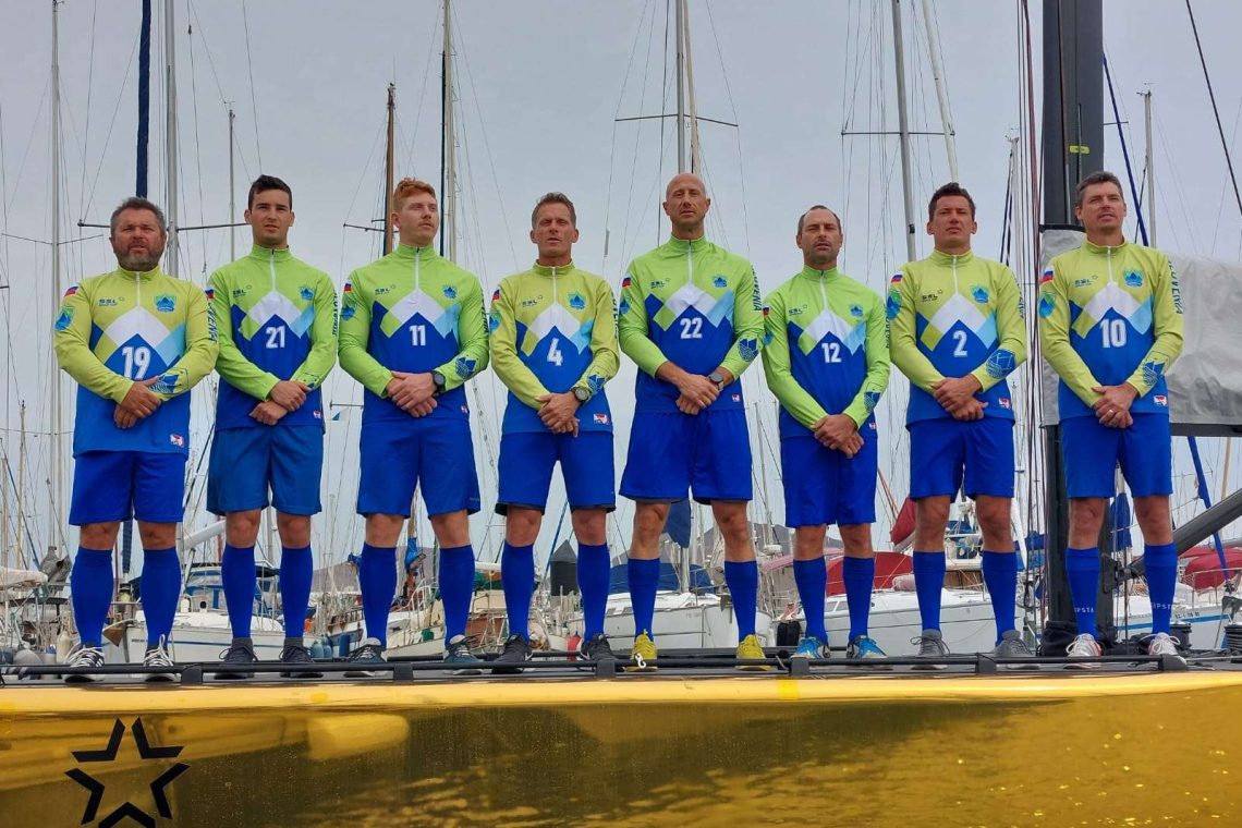 Slovenski jadralci za las ob četrtfinale neuradnega svetovnega prvenstva