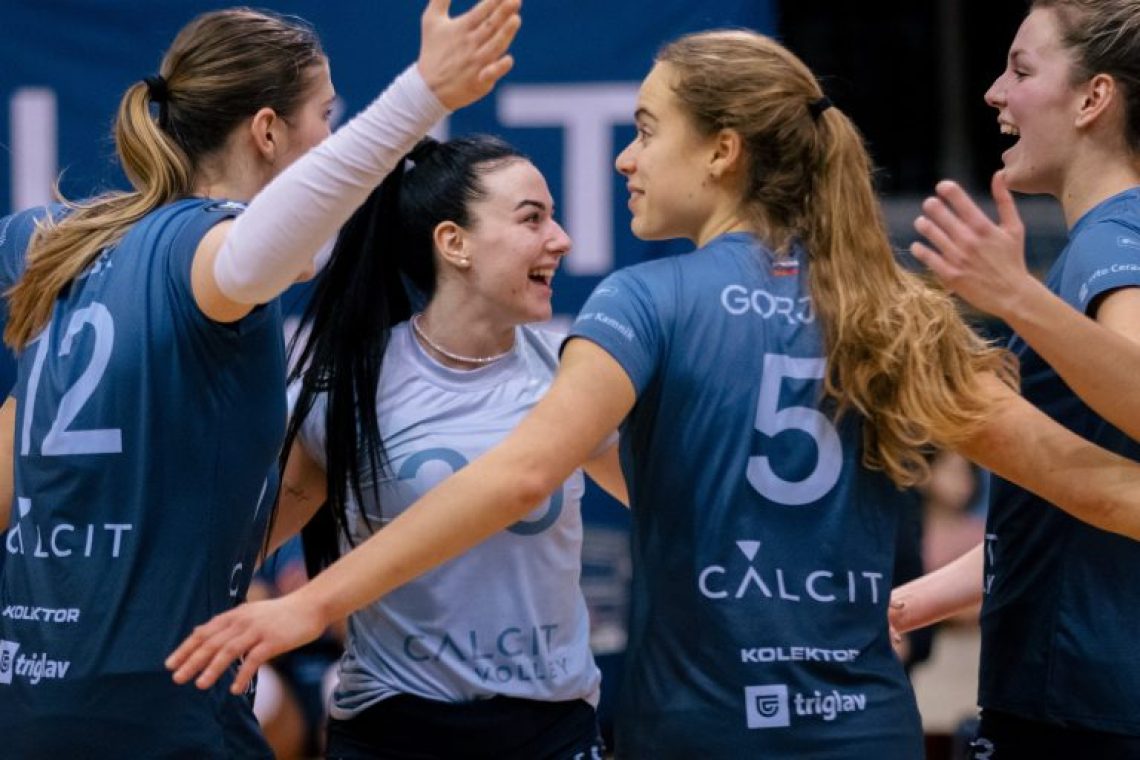 Kamničanke prvi del tekmovanja končale s popolnim izkupičkom