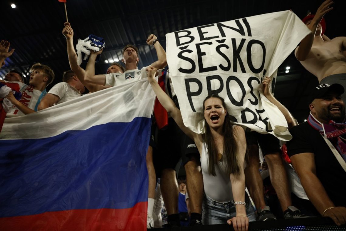 Po vstopnice za tekmo Slovenije v osmini finala od petka