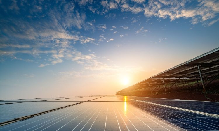Konzorcij z novogoriško občino v postavitev 18 sončnih elektrarn