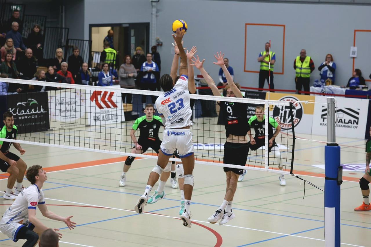 Panvita Pomgrad v prvem mednarodnem testu pokala Challenge izgubila proti finski ekipi AKAA Volley