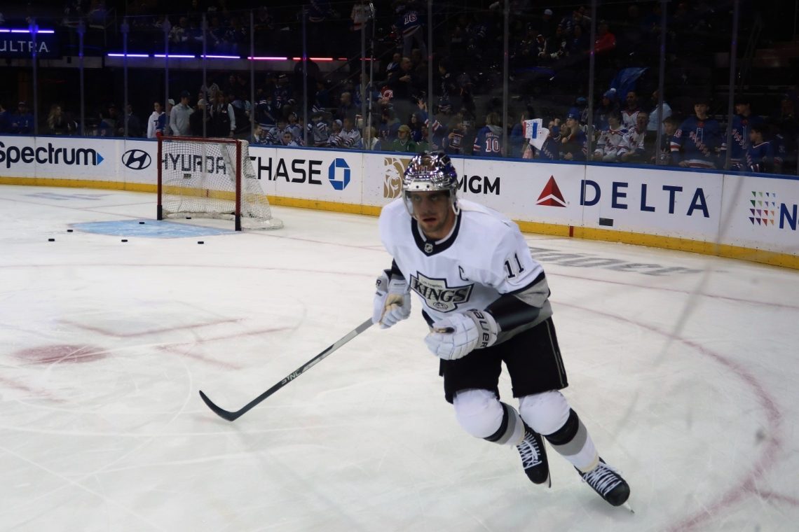Kopitar vpisal gol in podajo za zmago proti Ottawi