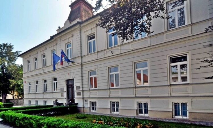 Na Vrhniki potrdili rebalans proračuna, uskladitev cen vrtca in nove pravilnike
