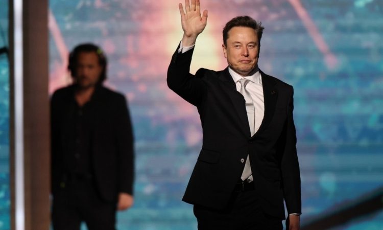 Elon Musk zapušča vladni Oddelek za učinkovitost po obsežnem krčenju državnega aparata