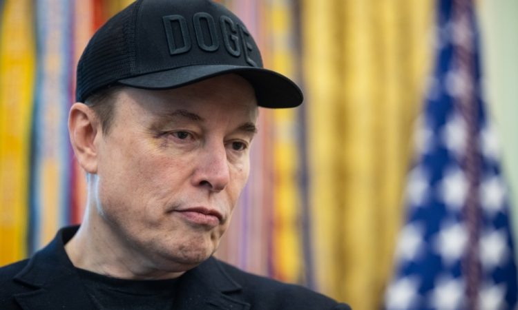 Musk naj bi se v Beli hiši fizično spopadel z ministrom Bessentom