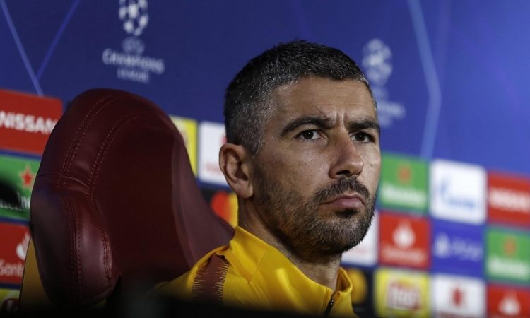 Kolarov se vrača v Inter kot pomočnik trenerja Chivuja