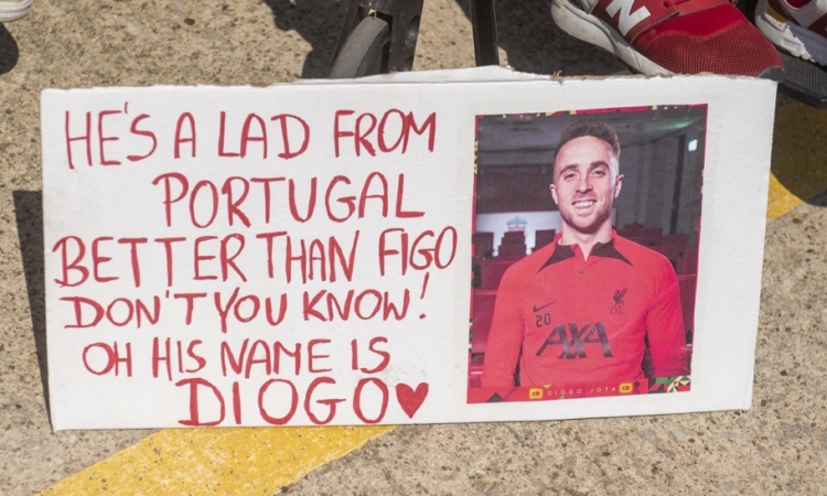 Ronaldo bo pomagal Jotovi družini
