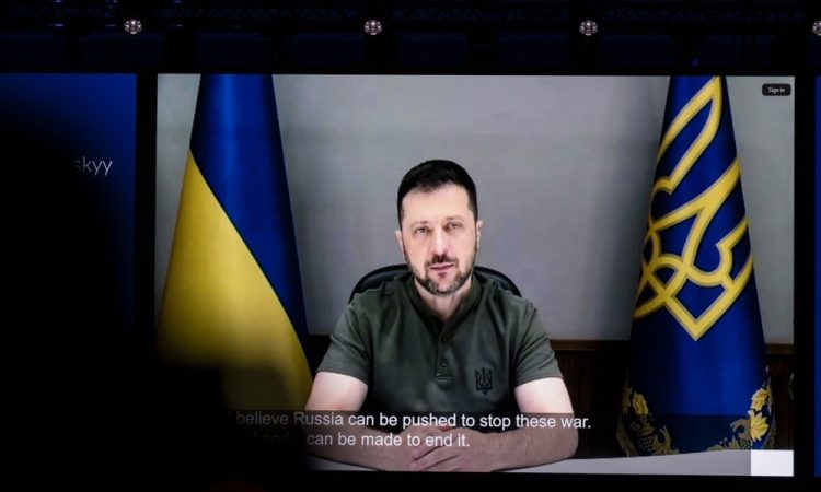 Zelenski ponovno pozval k takojšnjemu premirju kot pogoju za srečanje s Putinom