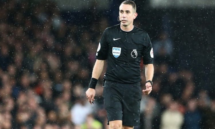 Nekdanji sodnik Premier League David Coote obtožen zaradi nespodobne slike mladoletne osebe
