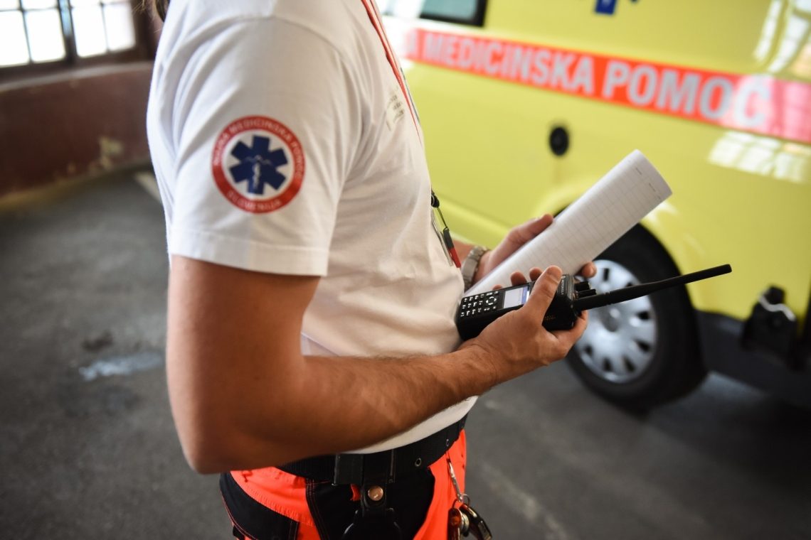 V gorski nesreči na območju Ponc umrla nemška pohodnica