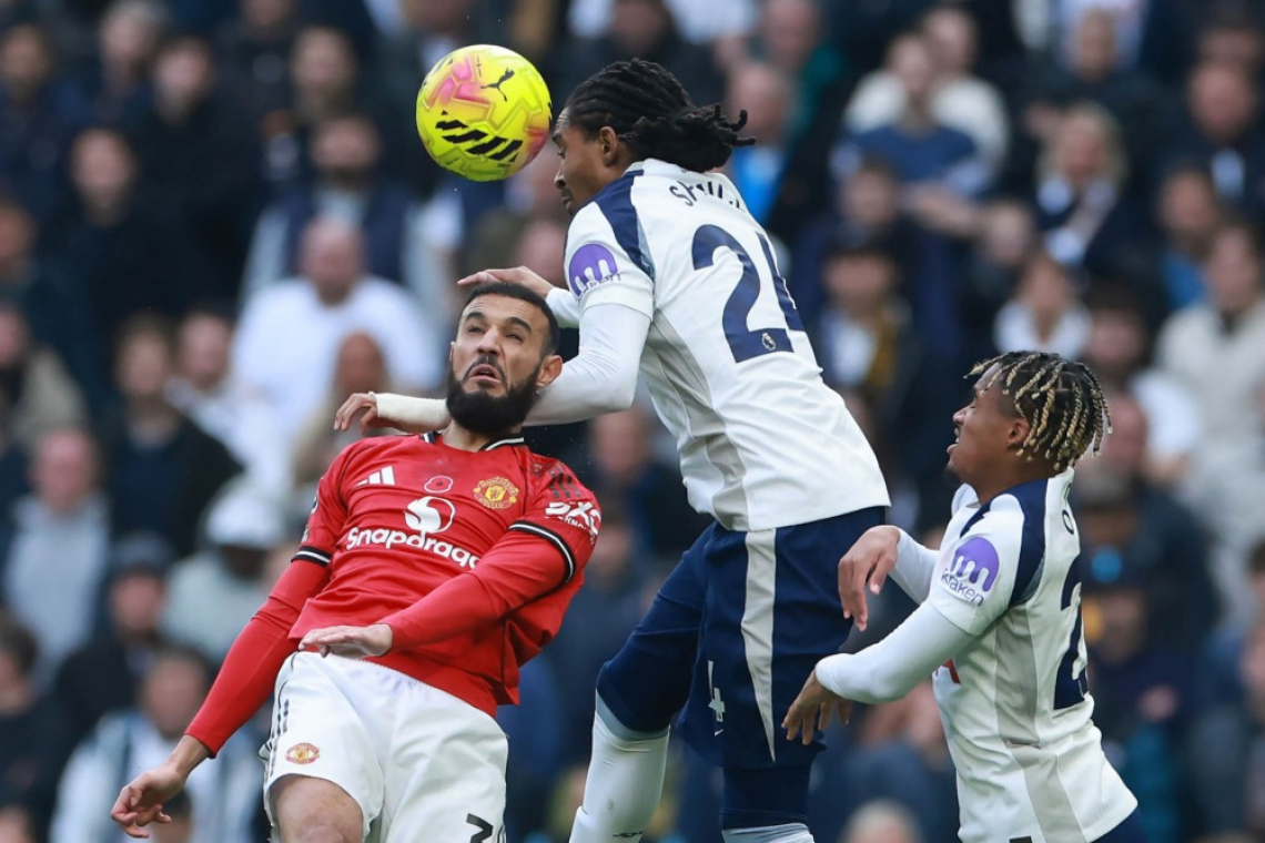 Manchester United remiziral s Tottenhamom, Šeško zaradi poškodbe predčasno končal tekmo