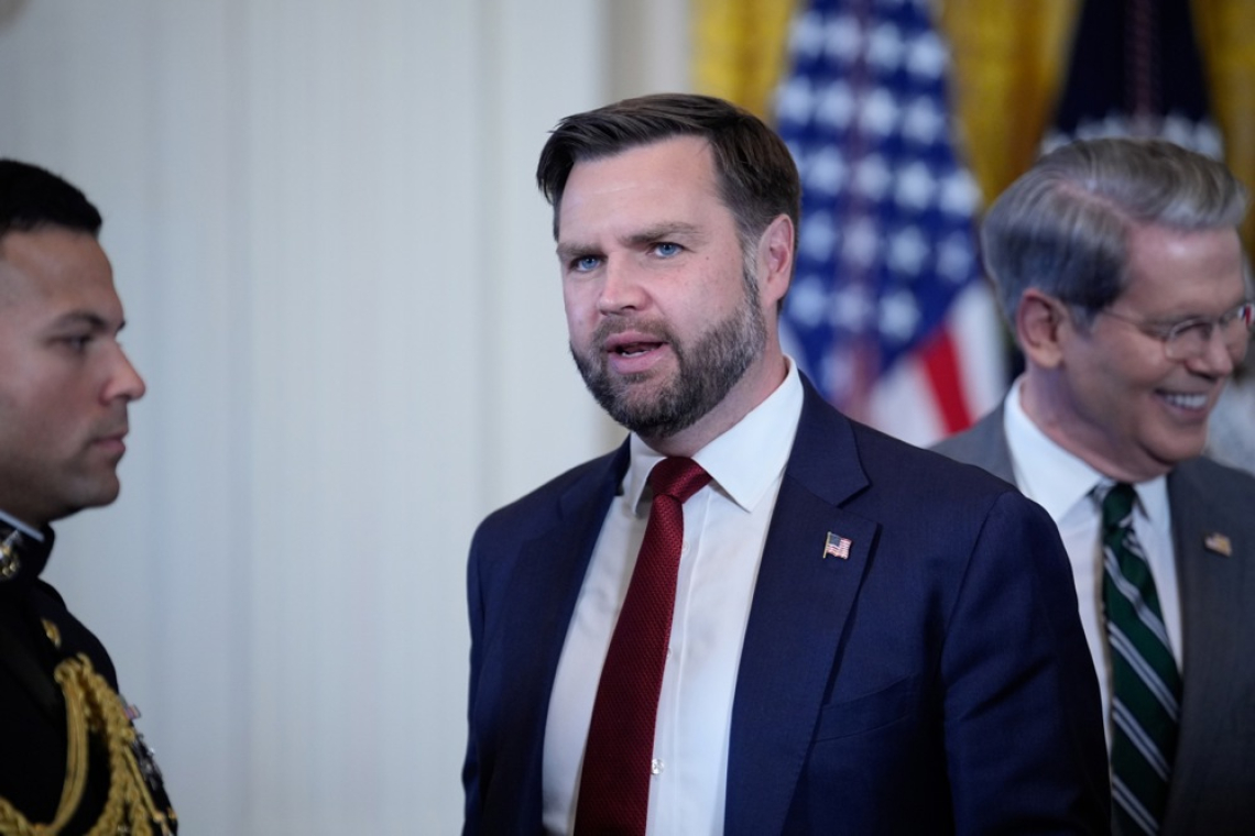 Erika Kirk podprla JD Vancea kot naslednika Donalda Trumpa