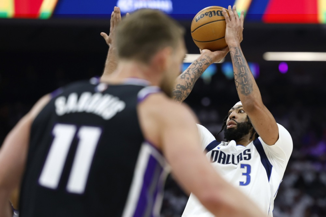 Nov kadrovski pretres v Dallasu, Davis odhaja v Washington