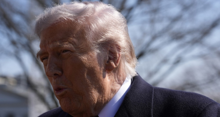 Trump omenil možnost 