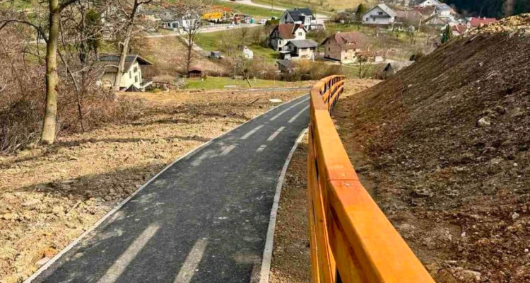Nova pešpot med Škalami in Hrastovcem za večjo varnost